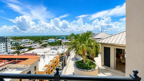 50 Central Avenue Sarasota FL 34236