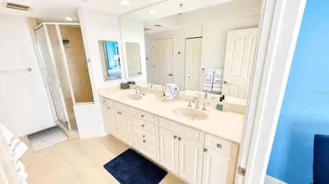 50 Central Avenue Sarasota FL 34236