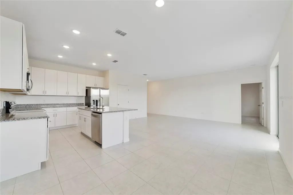 662 Fairview Avenue Haines City FL 33844