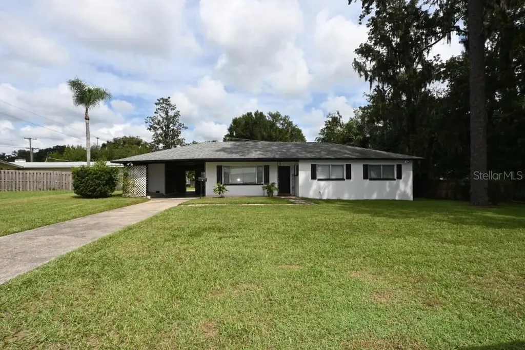 37017 Meridian Avenue Dade City FL 33525