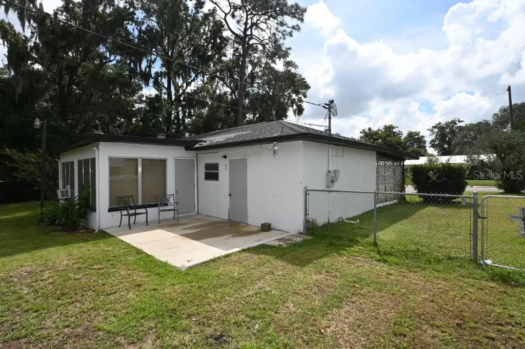 37017 Meridian Avenue Dade City FL 33525