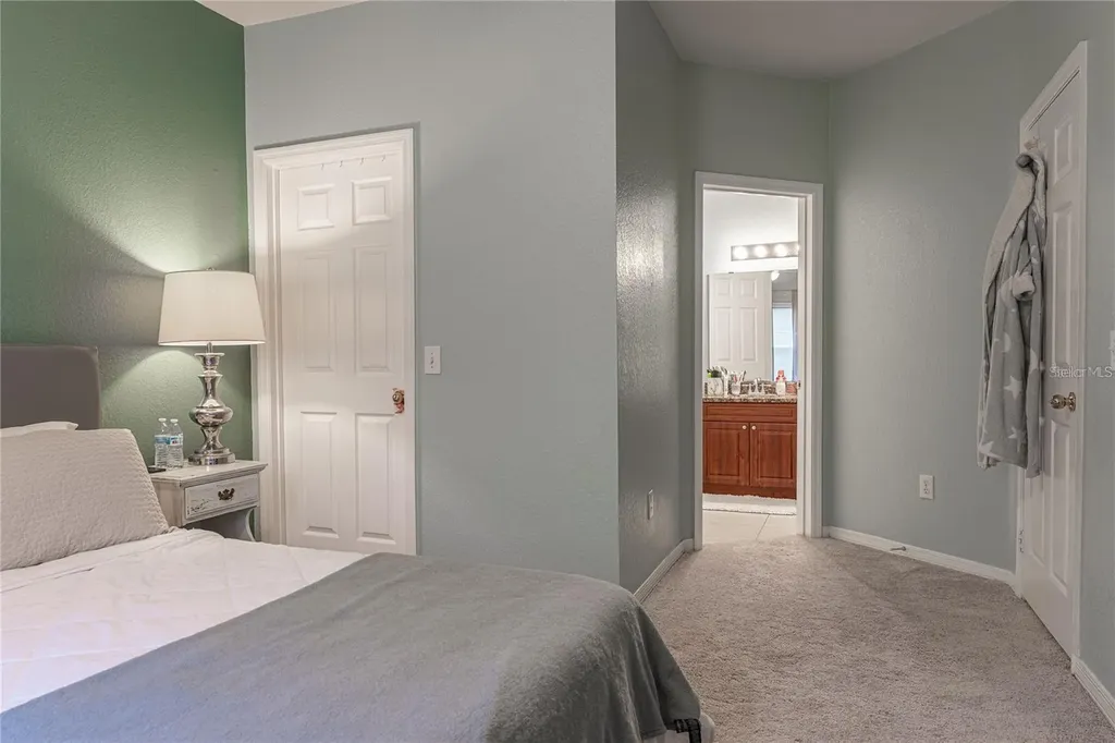 3583 Conroy Road Orlando FL 32839