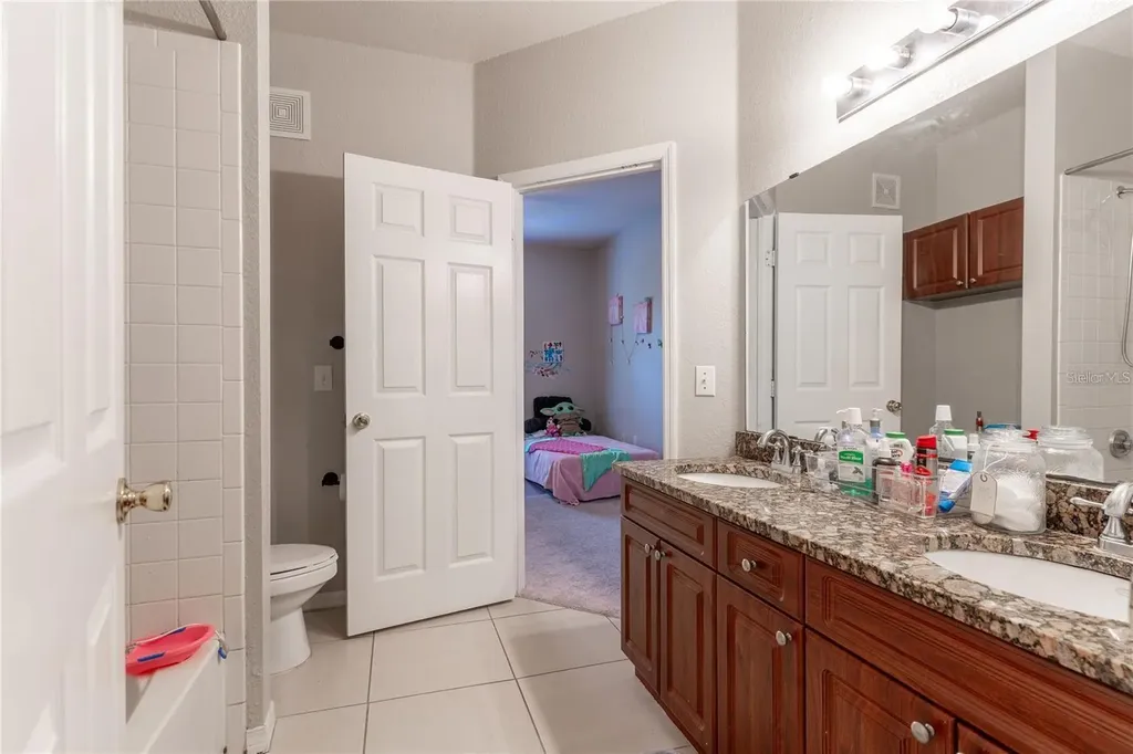 3583 Conroy Road Orlando FL 32839