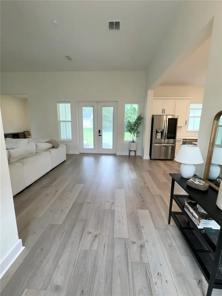 310 W Washington Avenue Lake Helen FL 32744