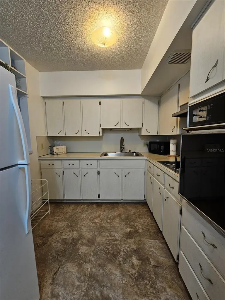 2331 Finlandia Lane Clearwater FL 33763