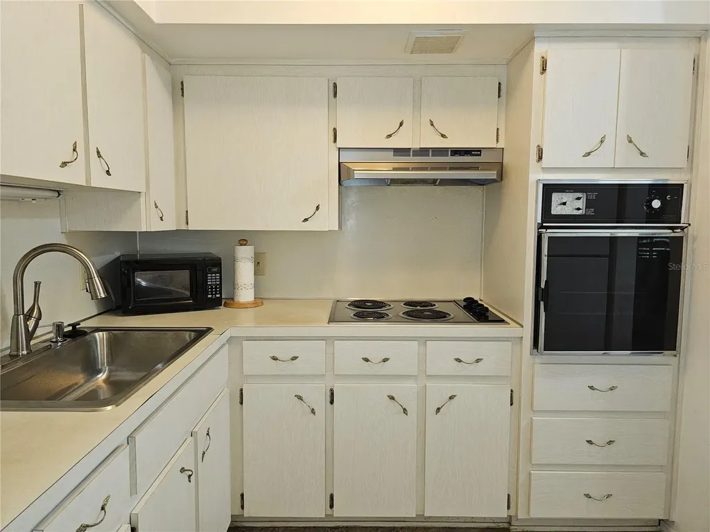 2331 Finlandia Lane Clearwater FL 33763