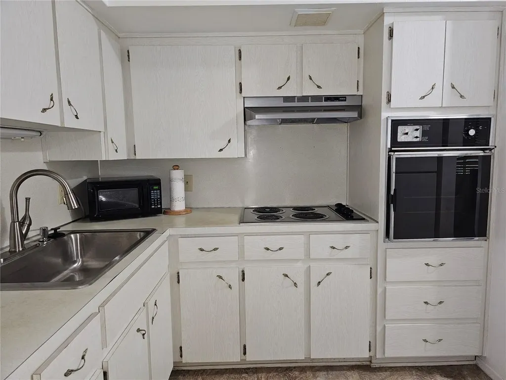 2331 Finlandia Lane Clearwater FL 33763