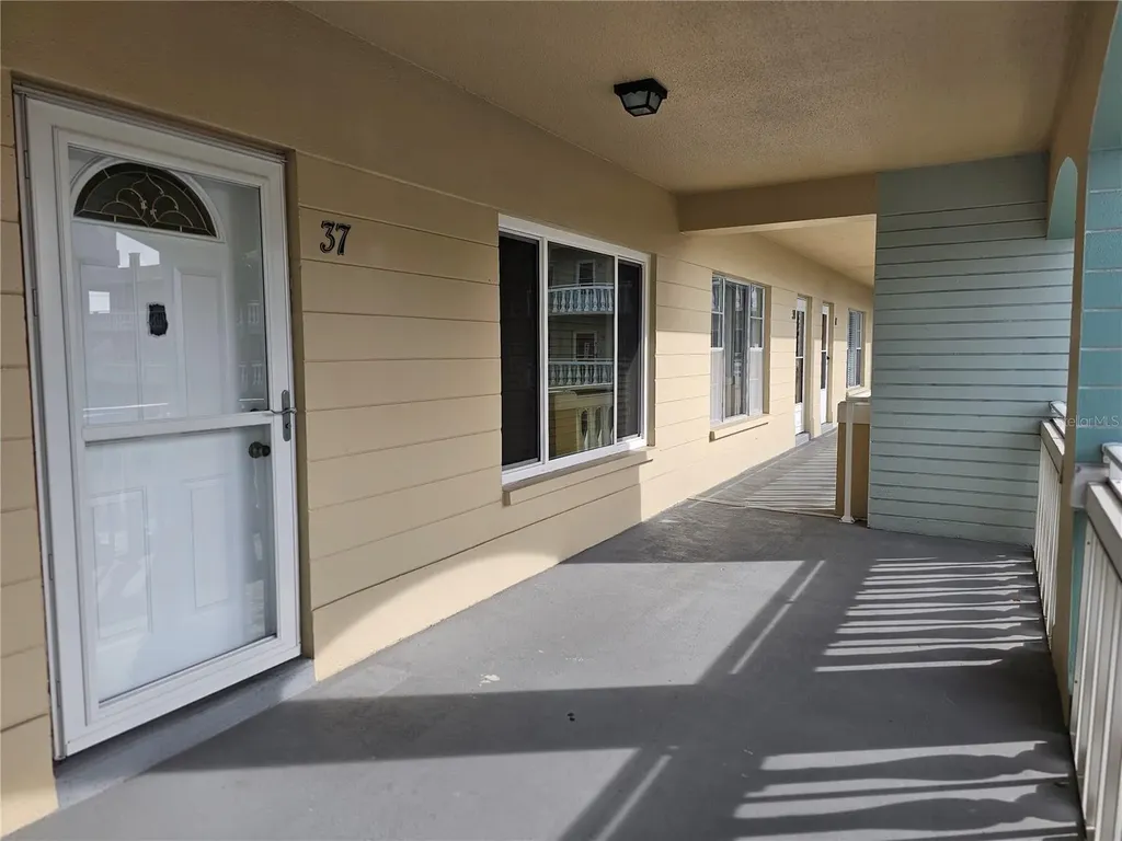 2331 Finlandia Lane Clearwater FL 33763