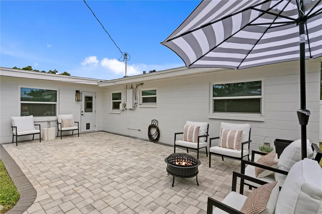 154 45th Avenue NE St Petersburg FL 33703