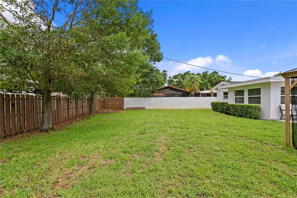 154 45th Avenue NE St Petersburg FL 33703