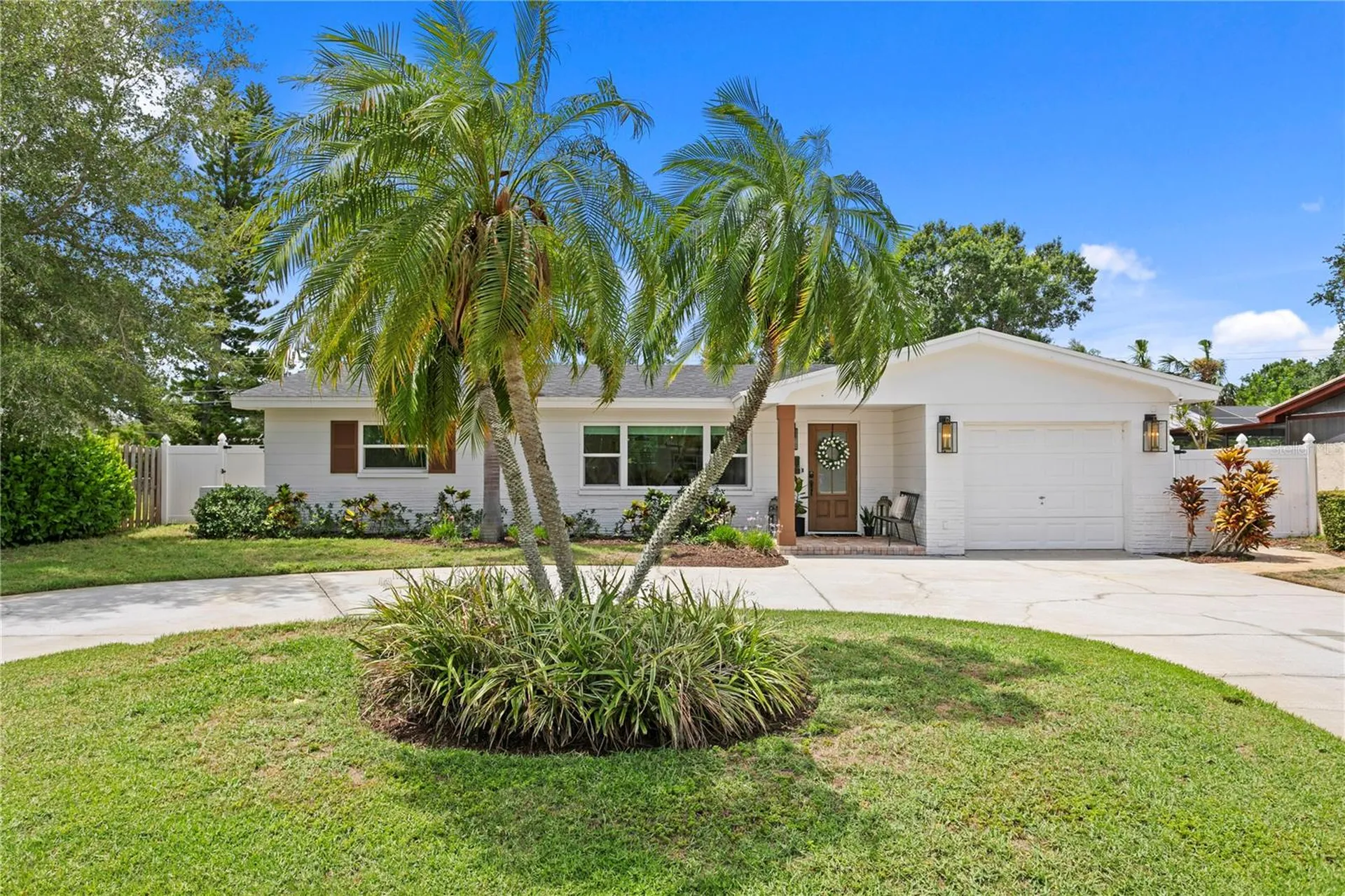 154 45th Avenue NE St Petersburg FL 33703