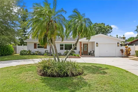 154 45th Avenue NE St Petersburg FL 33703