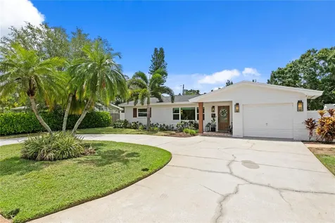 154 45th Avenue NE St Petersburg FL 33703