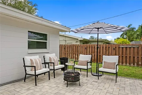 154 45th Avenue NE St Petersburg FL 33703