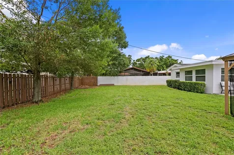 154 45th Avenue NE St Petersburg FL 33703