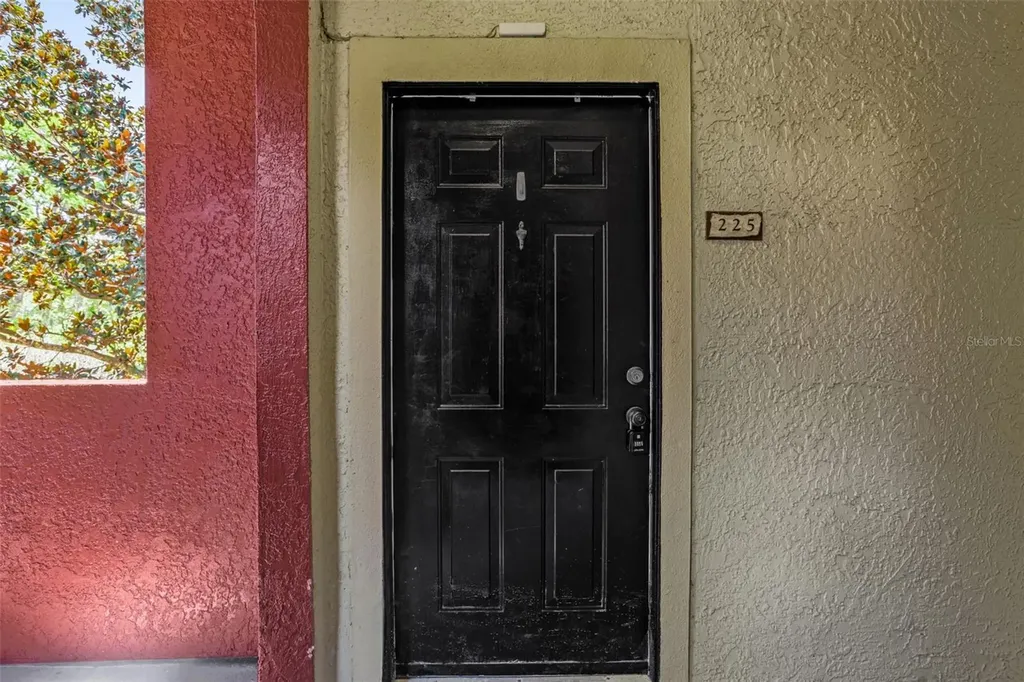 1325 Rotonda Point Lake Mary FL 32746