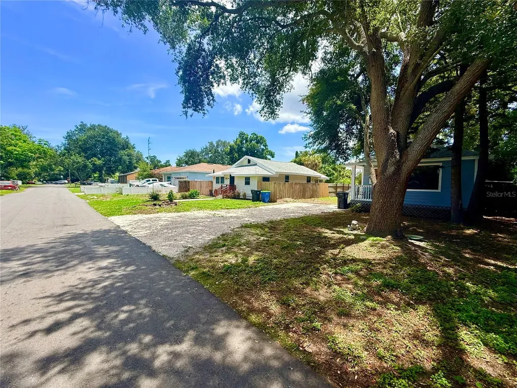 2852 59th Avenue N St Petersburg FL 33714