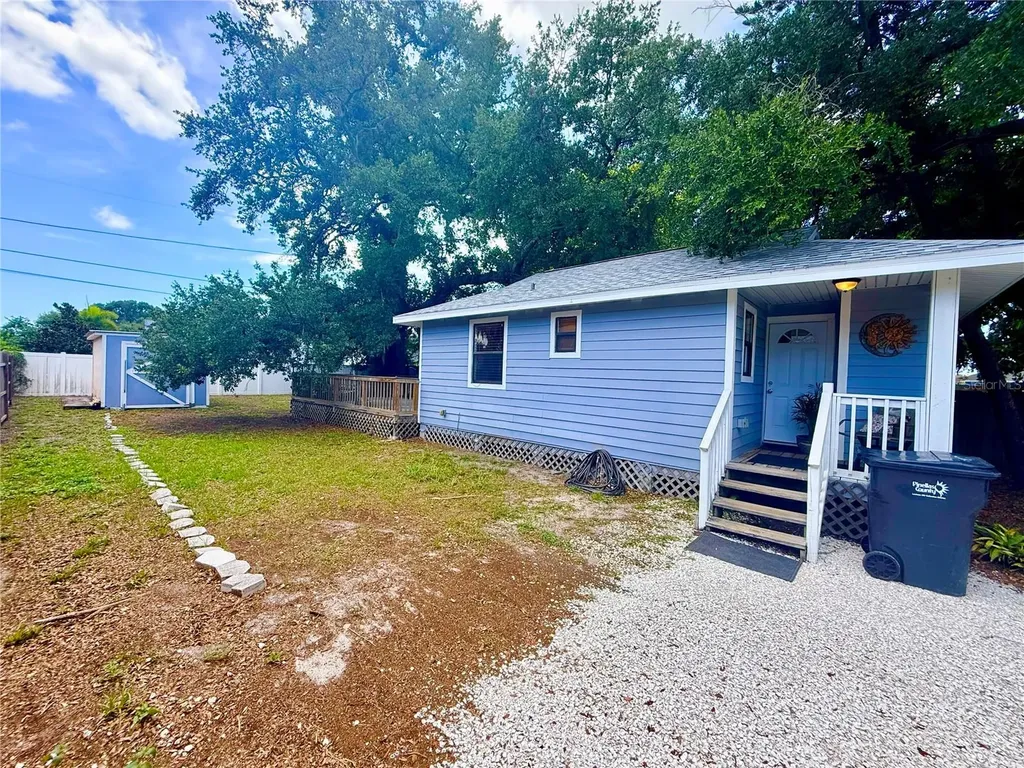 2852 59th Avenue N St Petersburg FL 33714
