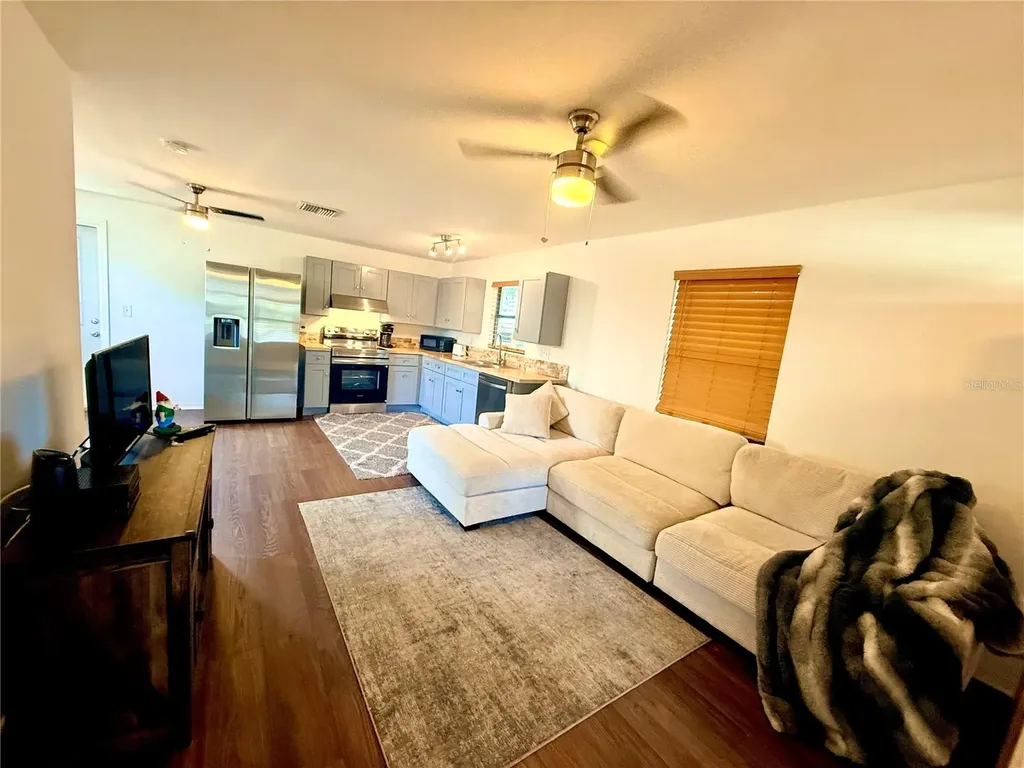 2852 59th Avenue N St Petersburg FL 33714
