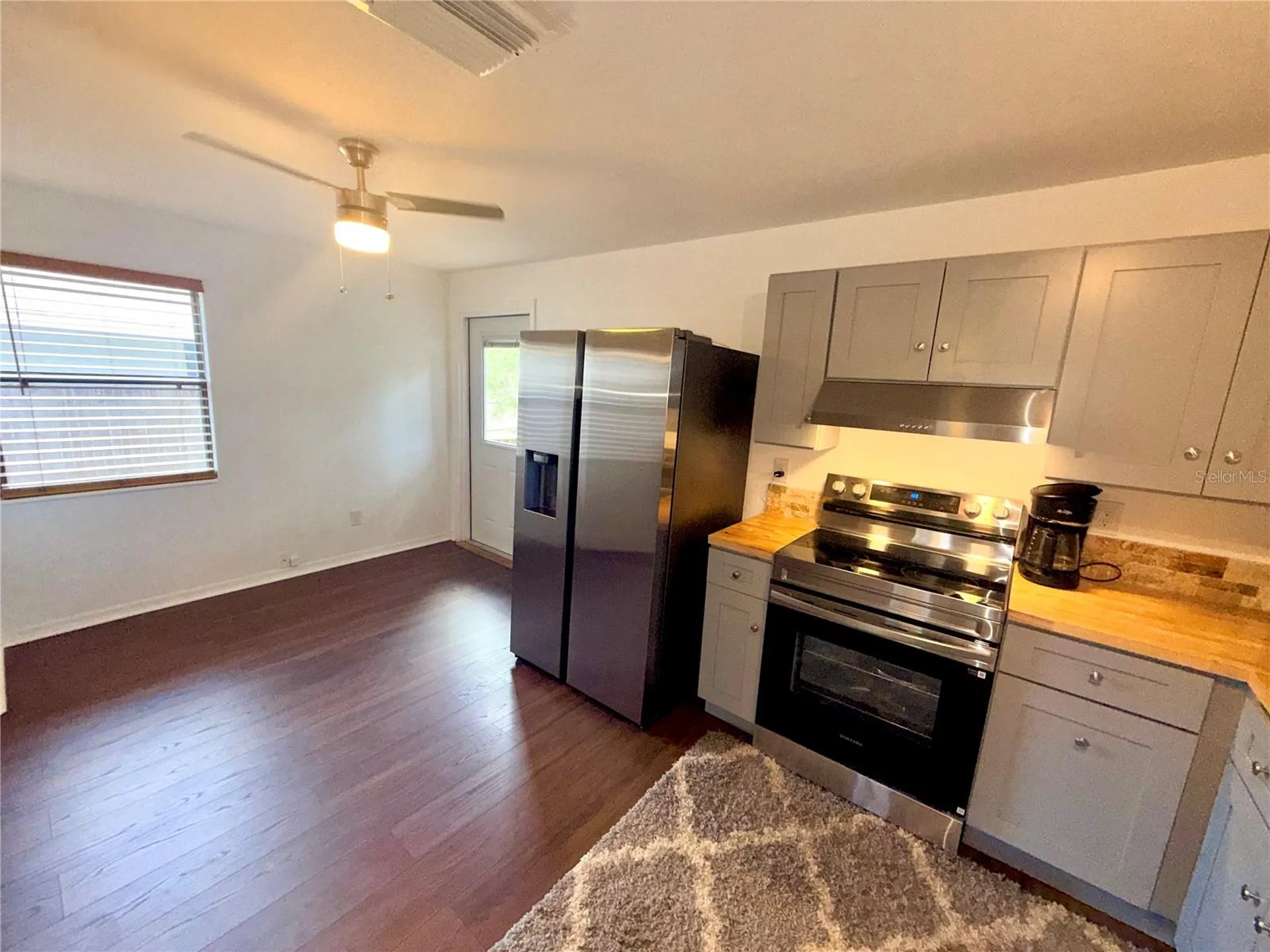 2852 59th Avenue N St Petersburg FL 33714