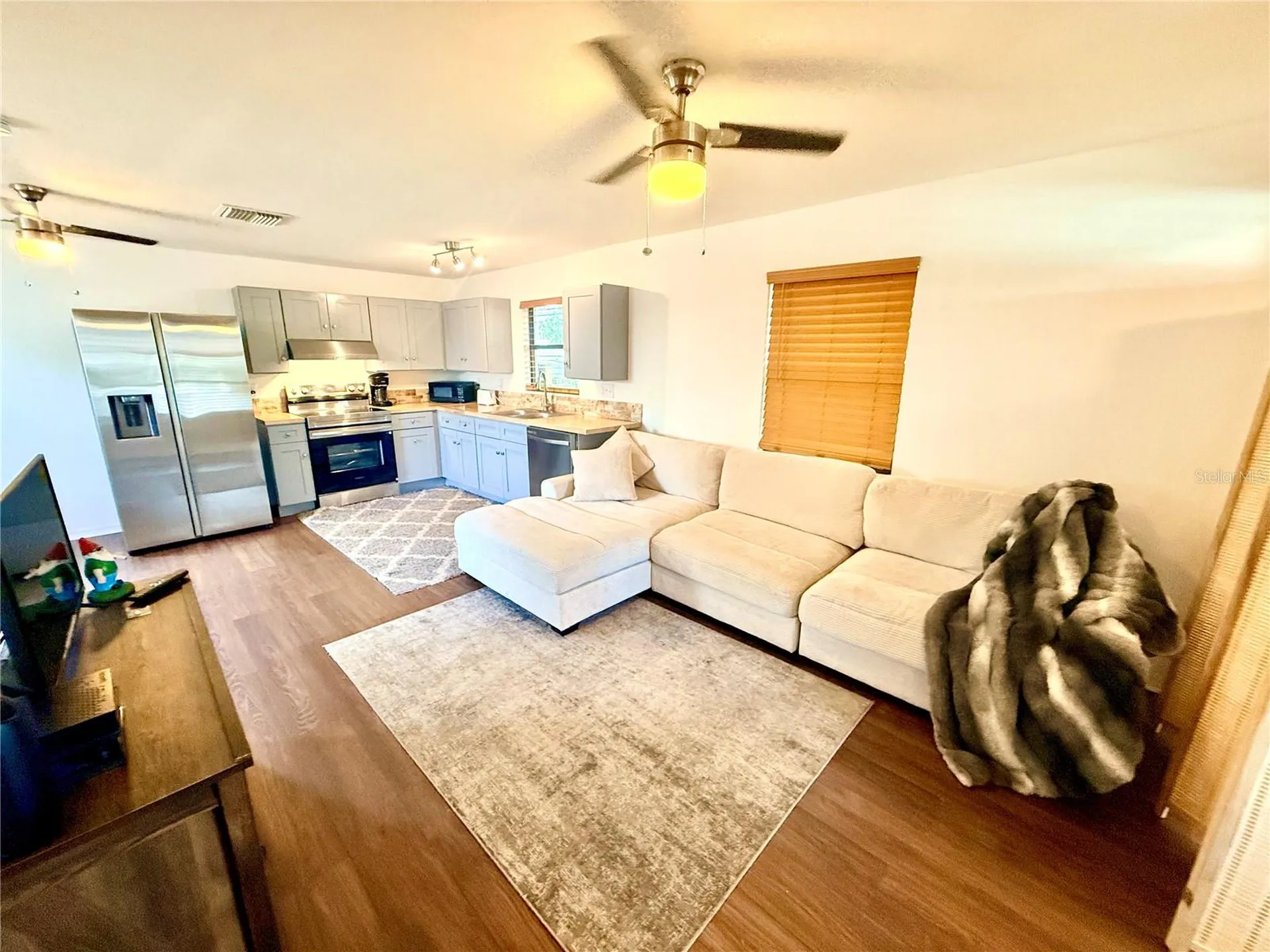 2852 59th Avenue N St Petersburg FL 33714
