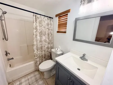 2852 59th Avenue N St Petersburg FL 33714