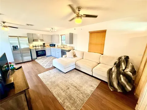 2852 59th Avenue N St Petersburg FL 33714