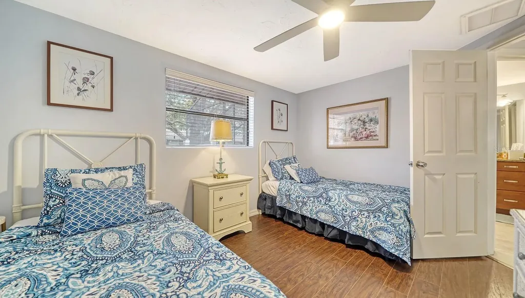 6061 Border Lane Sarasota FL 34231