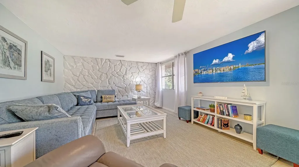 6061 Border Lane Sarasota FL 34231