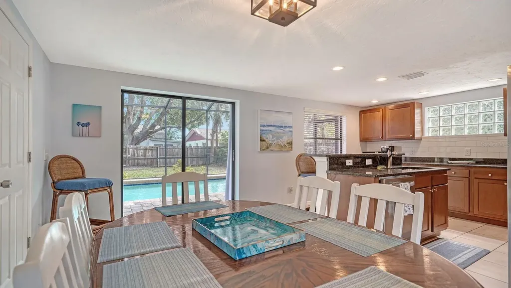 6061 Border Lane Sarasota FL 34231