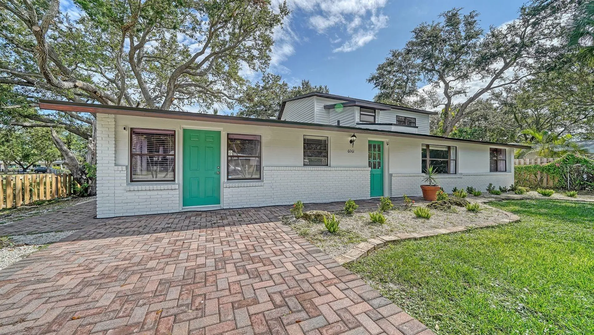 6061 Border Lane Sarasota FL 34231