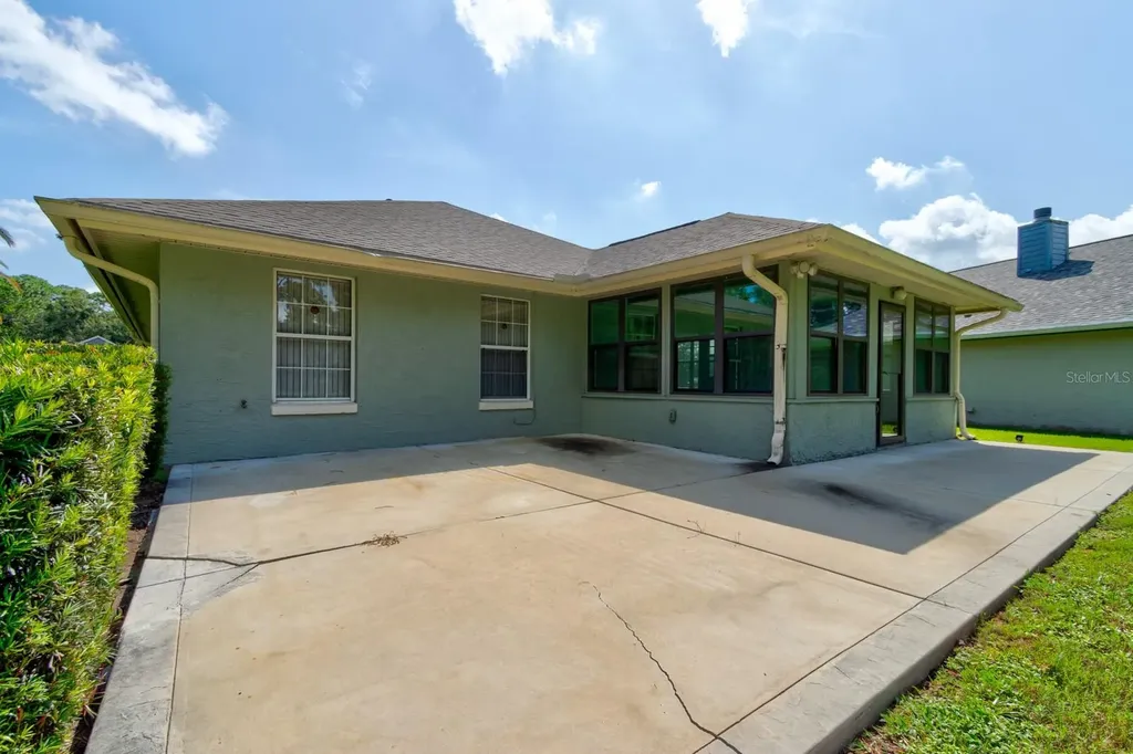 317 Glenbriar Circle Daytona Beach FL 32114