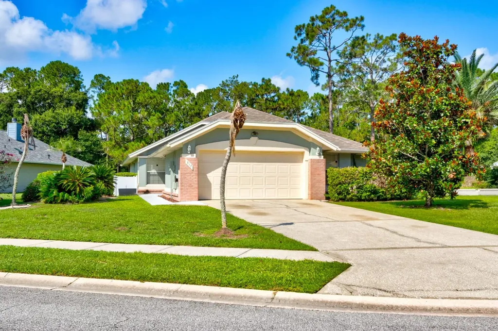 317 Glenbriar Circle Daytona Beach FL 32114