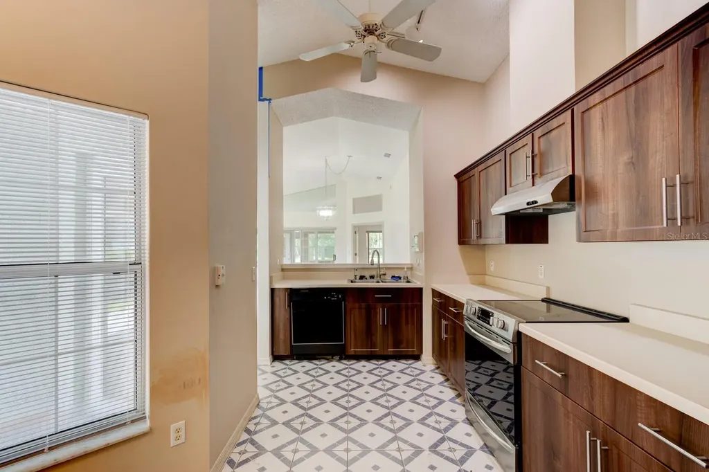 317 Glenbriar Circle Daytona Beach FL 32114