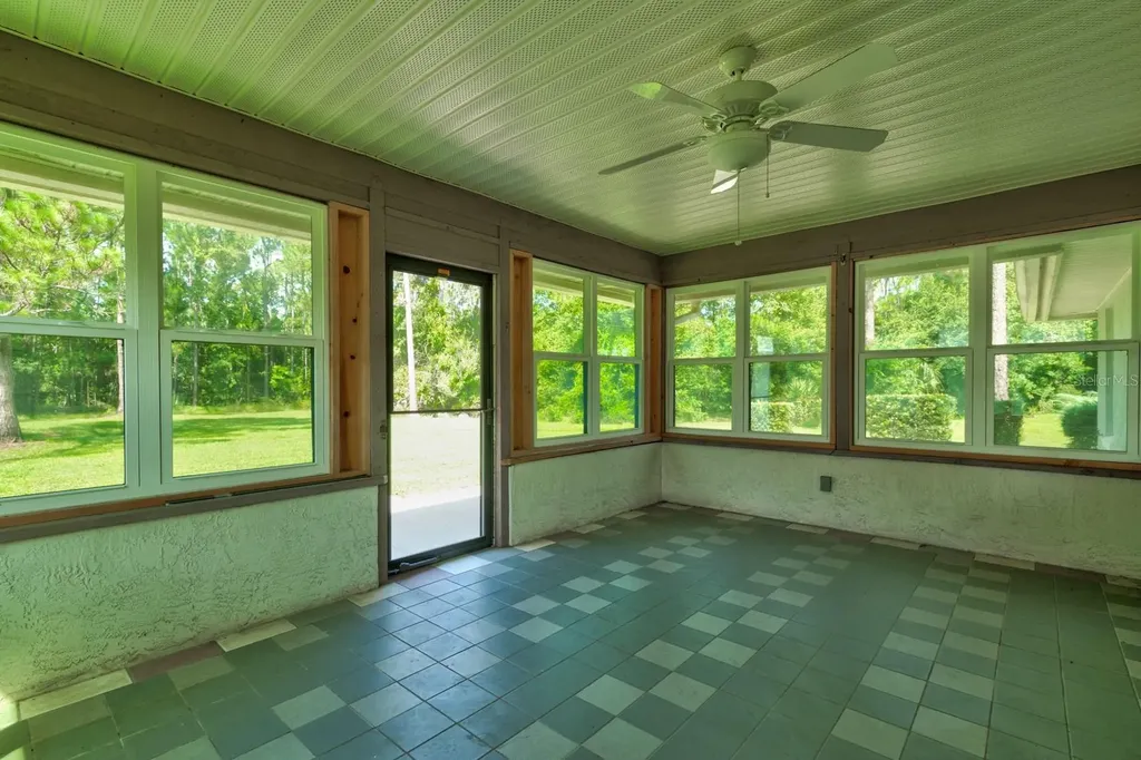 317 Glenbriar Circle Daytona Beach FL 32114
