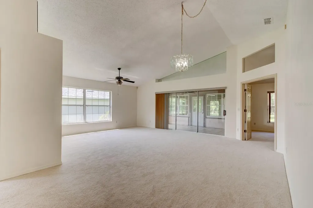 317 Glenbriar Circle Daytona Beach FL 32114