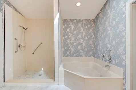 317 Glenbriar Circle Daytona Beach FL 32114