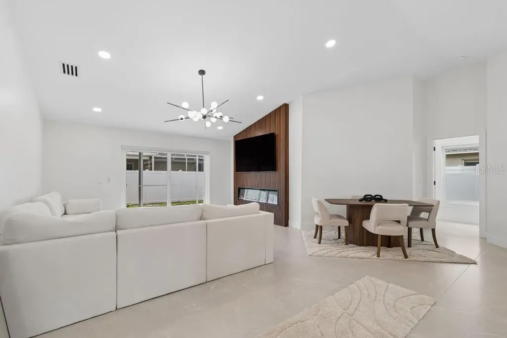 12041 68th Street Largo FL 33773