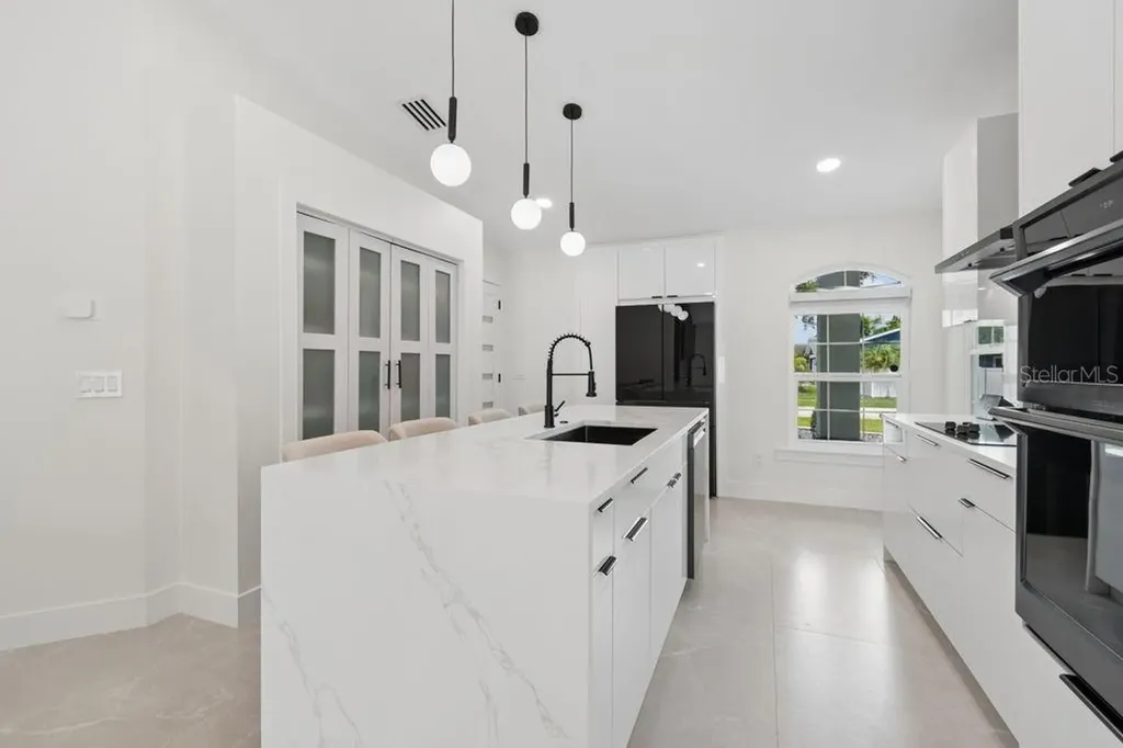 12041 68th Street Largo FL 33773