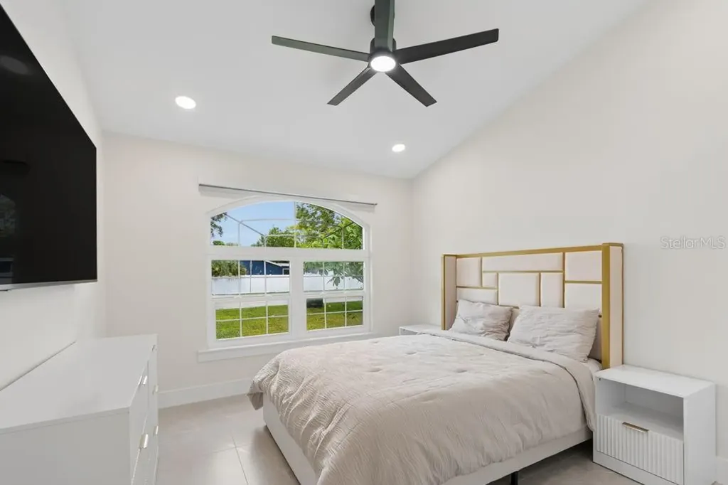 12041 68th Street Largo FL 33773