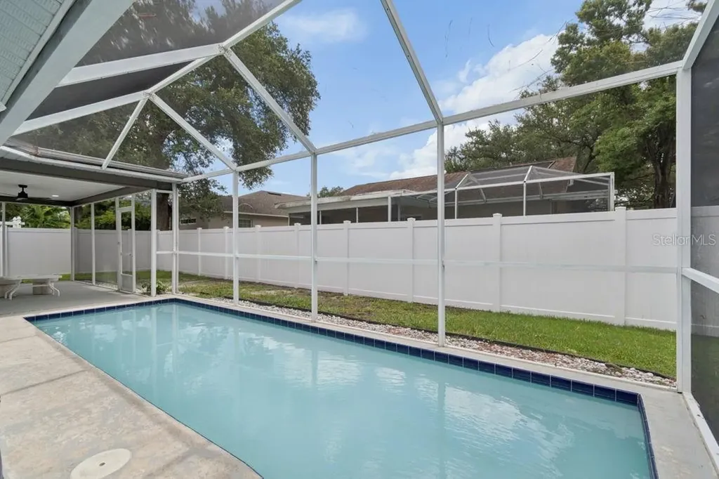 12041 68th Street Largo FL 33773
