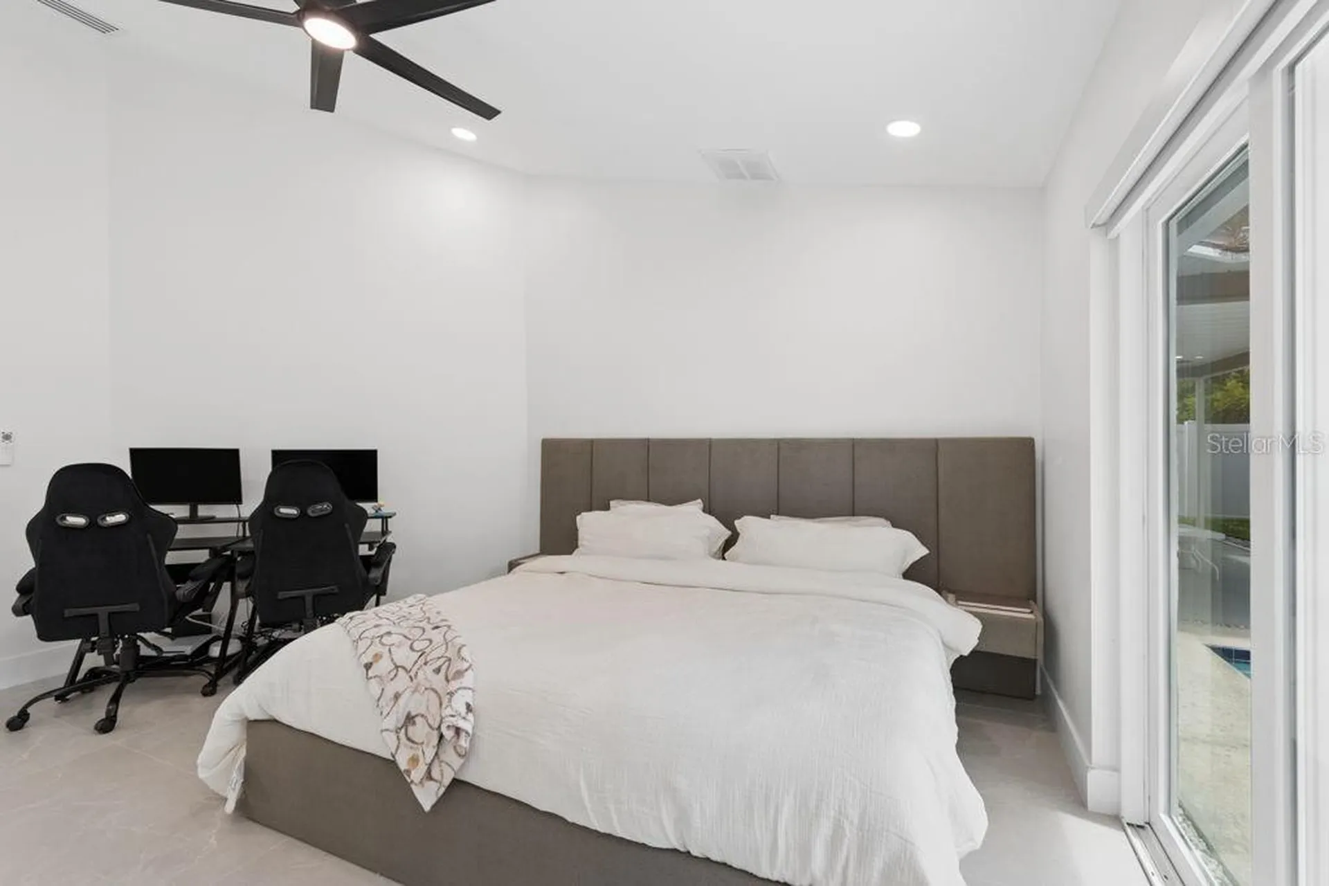 12041 68th Street Largo FL 33773