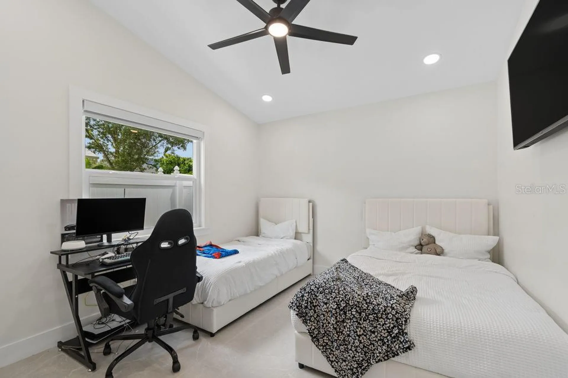 12041 68th Street Largo FL 33773
