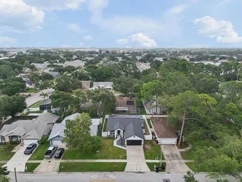 12041 68th Street Largo FL 33773