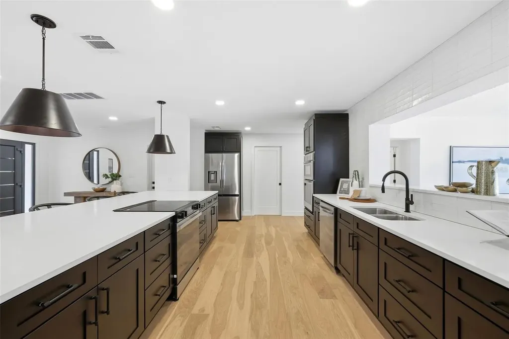 2823 W Morrison Avenue Tampa FL 33629