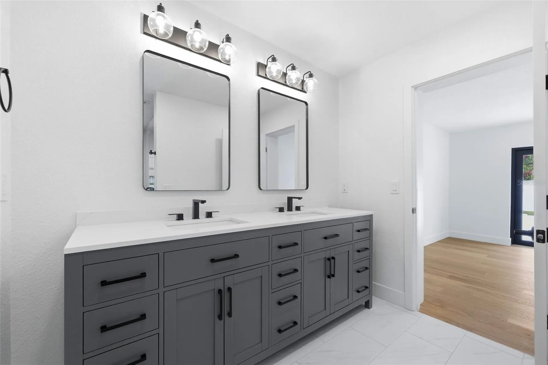 2823 W Morrison Avenue Tampa FL 33629