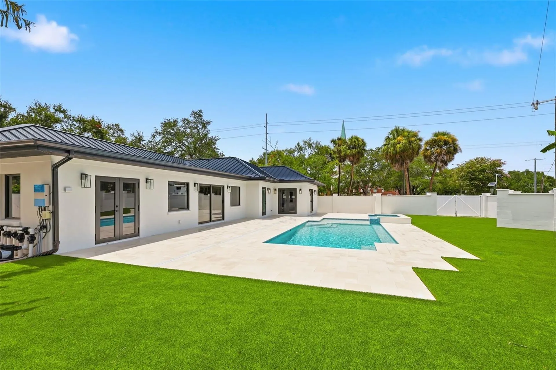 2823 W Morrison Avenue Tampa FL 33629
