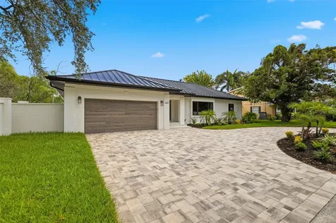 2823 W Morrison Avenue Tampa FL 33629