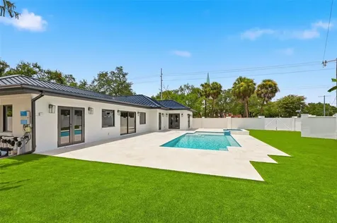 2823 W Morrison Avenue Tampa FL 33629