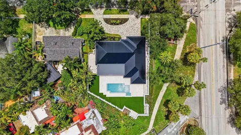 2823 W Morrison Avenue Tampa FL 33629